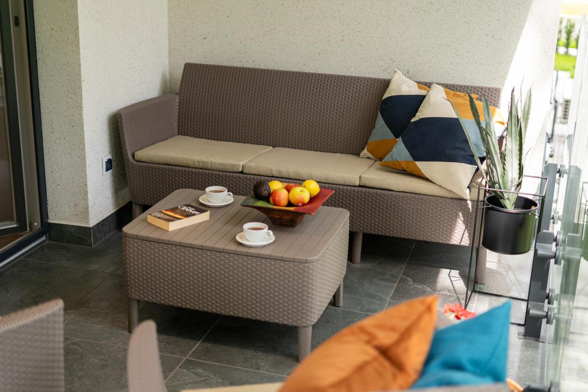 Apartment Old Town Krowoderska With Free Underground Garage Krakow Exterior photo